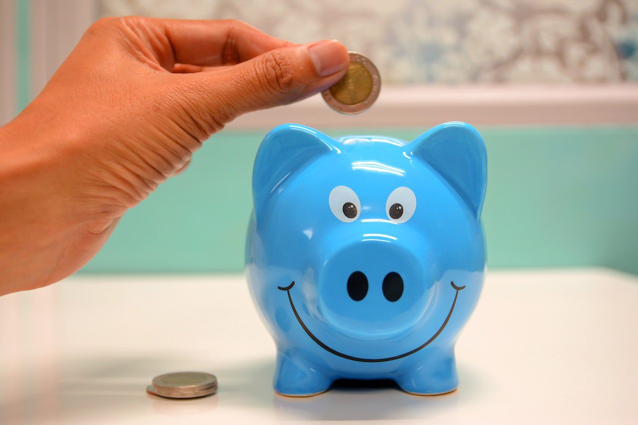 saving money in piggy bank